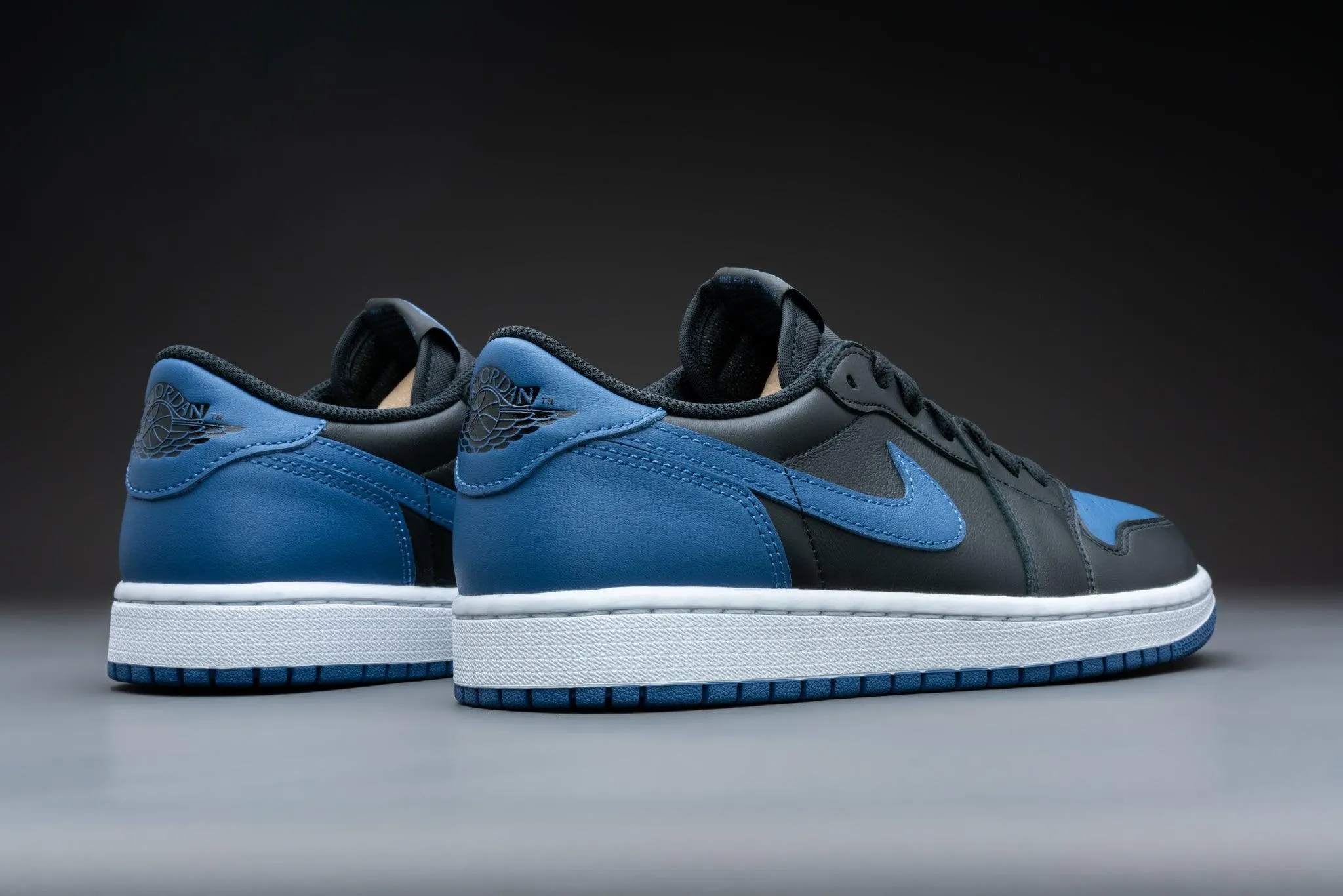 Air Jordan 1 Retro Low OG Mystic Navy (W)
