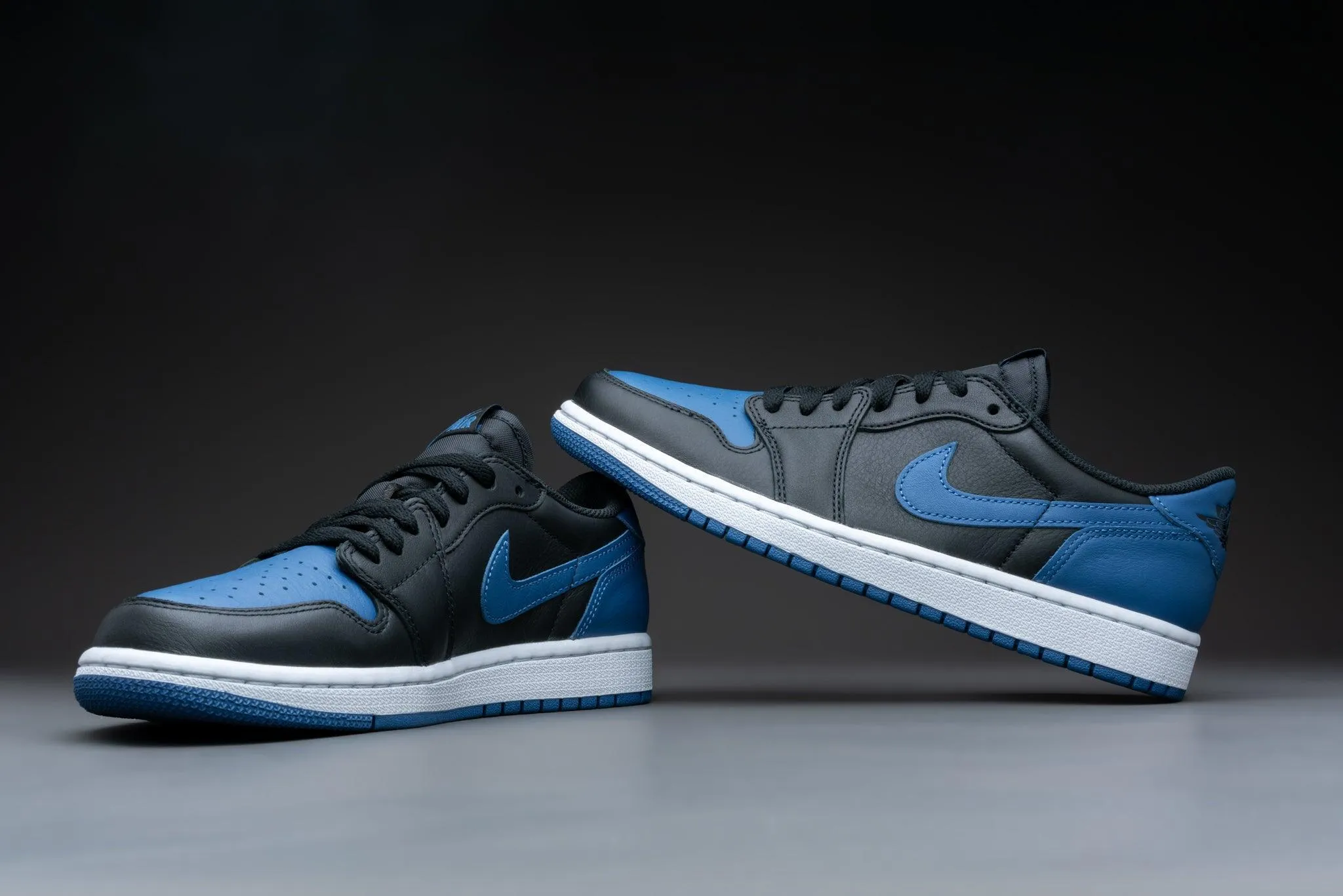 Air Jordan 1 Retro Low OG Mystic Navy (W)