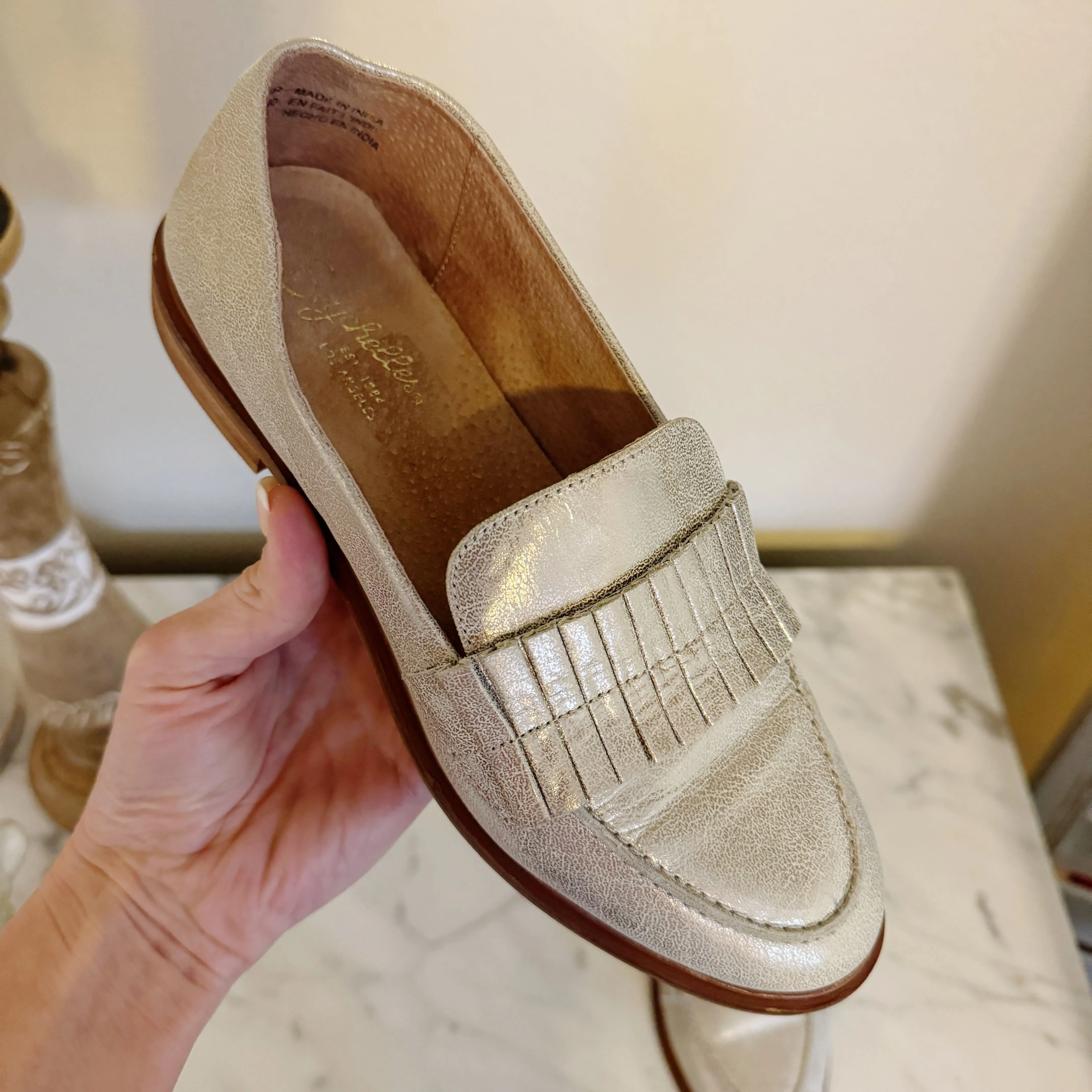 Seychelles | Women's Gold Metallic Tassel Top Loafers | Size: 7