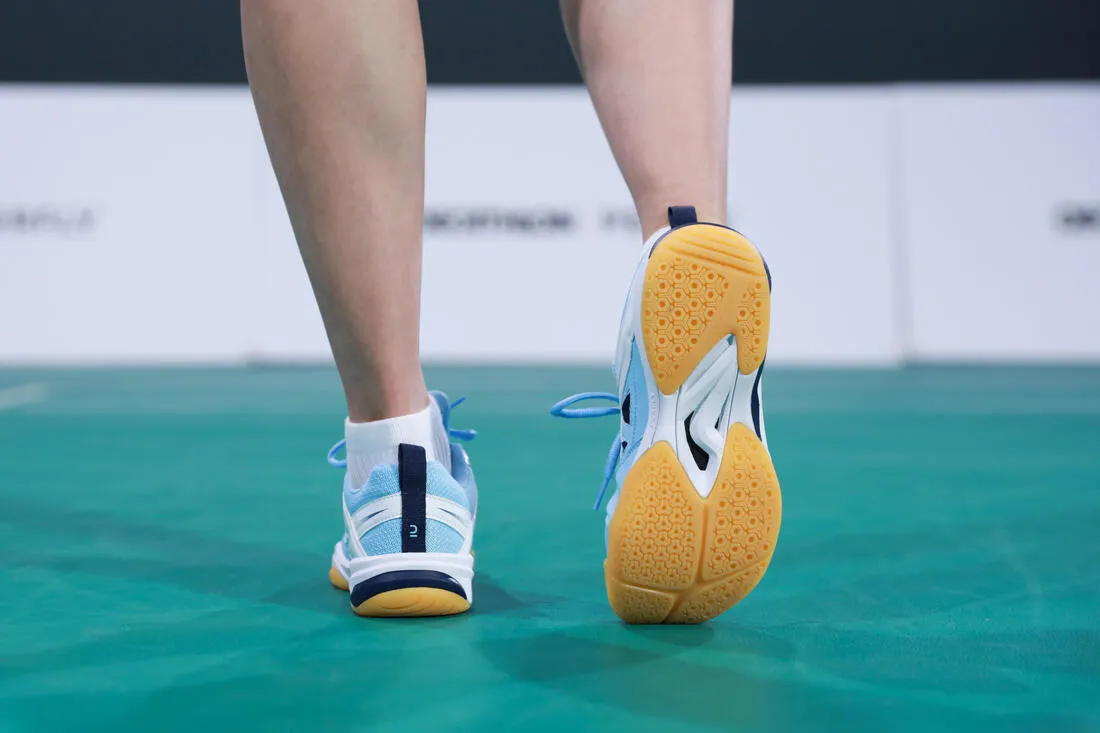 WOMEN BADMINTON SHOES  BS 560 LITE BLUE